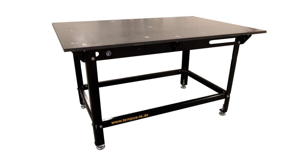 Temputec SMT 80/20S in black color (standard)Tabletop dimensions 1480 x 980 mm